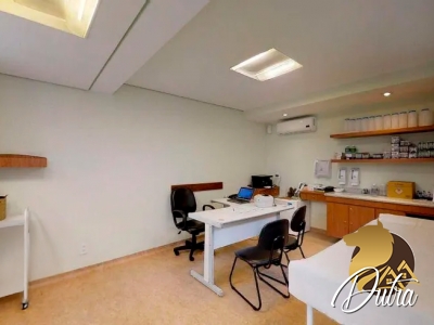 Clínica Indianópolis 335m² 02 Dormitórios 3 Vagas