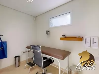 Clínica Indianópolis 335m² 02 Dormitórios 02 Suítes 3 Vagas