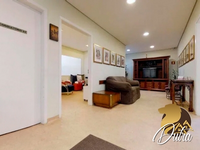 Clínica Indianópolis 335m² 02 Dormitórios 3 Vagas