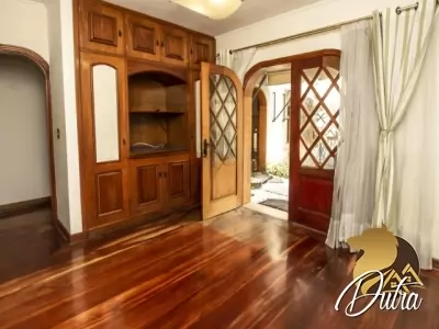 Casa de Vila Jardim Marajoara 380m² 05 Dormitórios 05 Suítes 5 Vagas