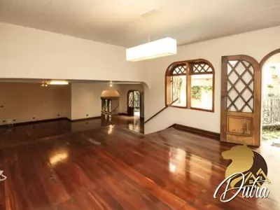 Casa de Vila Jardim Marajoara 380m² 05 Dormitórios 05 Suítes 5 Vagas