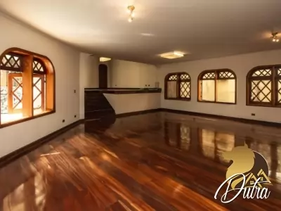 Casa de Vila Jardim Marajoara 380m² 05 Dormitórios 05 Suítes 5 Vagas