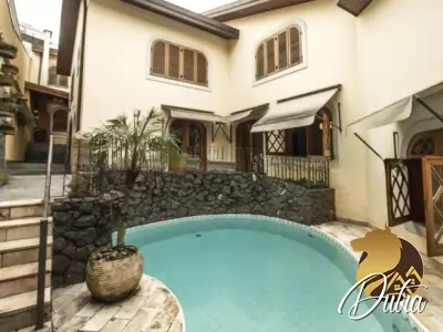 Casa de Vila Jardim Marajoara 380m² 05 Dormitórios 05 Suítes 5 Vagas