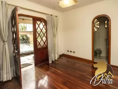 Casa de Vila Jardim Marajoara 380m² 05 Dormitórios 05 Suítes 5 Vagas