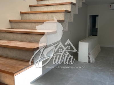 Casa de vila Brooklin 240m² 03 Dormitórios 03 Suítes 2 Vagas