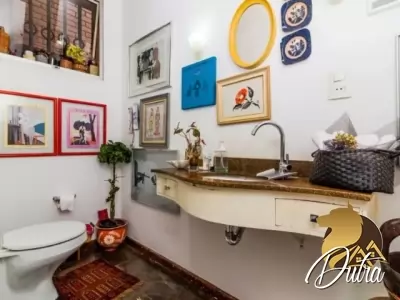 Padrão Jardim Luzitânia 306m² 04 Dormitórios 02 Suítes 6 Vagas