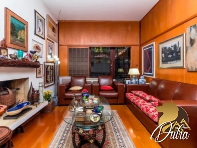 Padrão Jardim Luzitânia 306m² 04 Dormitórios 02 Suítes 6 Vagas