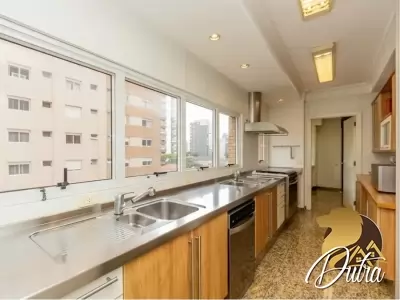 Edifício Itaituba Vila Uberabinha 243m² 03 Dormitórios 03 Suítes 4 Vagas