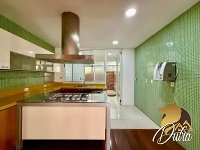 Casa de Condomínio Alto da Boa Vista 442m² 04 Dormitórios 04 Suítes 3 Vagas