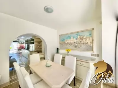 Padrão Interlagos 1182m² 04 Dormitórios 04 Suítes 6 Vagas