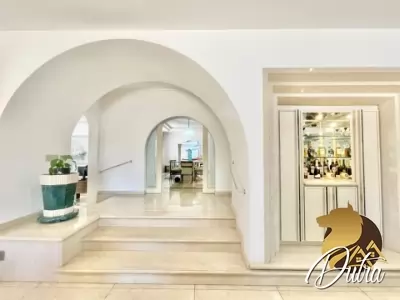 Padrão Interlagos 1182m² 04 Dormitórios 04 Suítes 6 Vagas