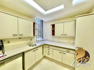 Padrão Interlagos 1182m² 04 Dormitórios 04 Suítes 6 Vagas