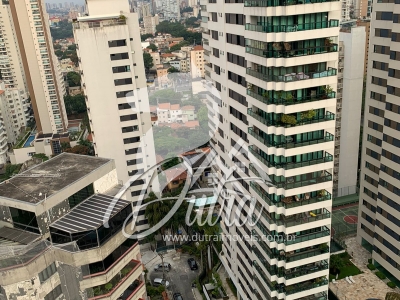 Edifício Arvoredo Aclimação 290m² 04 Dormitórios 03 Suítes 4 Vagas