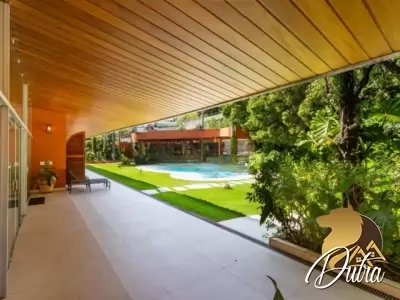 Padrão Alto de Pinheiros 1016m² 04 Dormitórios 04 Suítes 15 Vagas