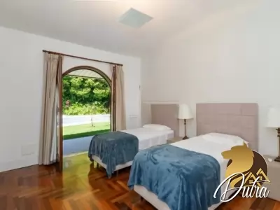 Padrão Alto de Pinheiros 1016m² 04 Dormitórios 04 Suítes 15 Vagas