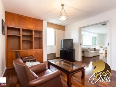 Praça dos Franceses Morro dos Ingleses 240m² 04 Dormitórios 01 Suítes 2 Vagas