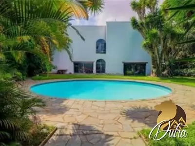 Padrão Jardim América 1000m² 05 Dormitórios 04 Suítes 10 Vagas