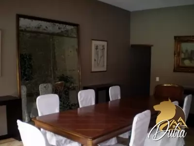 Padrão Jardim América 1000m² 05 Dormitórios 04 Suítes 10 Vagas