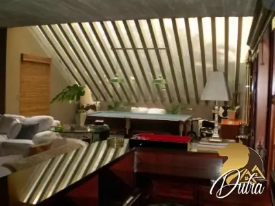 Padrão Jardim América 1000m² 05 Dormitórios 04 Suítes 10 Vagas