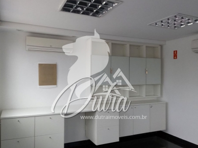 Casa Comercial no Jardim América 373 m² 17 Salas 12 Vagas