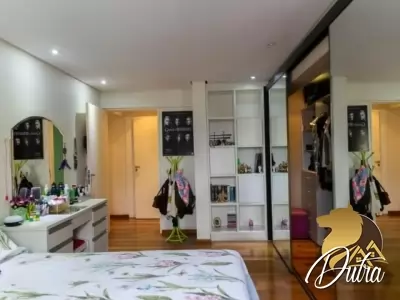 Edifício Adriana Aclimação 240m² 04 Dormitórios 02 Suítes 3 Vagas