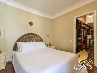 Parque dos Jerivás Moema 227m² 04 Dormitórios 02 Suítes 3 Vagas