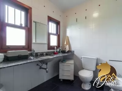 Padrão Jardim Panorama 410m² 04 Dormitórios 03 Suítes 3 Vagas