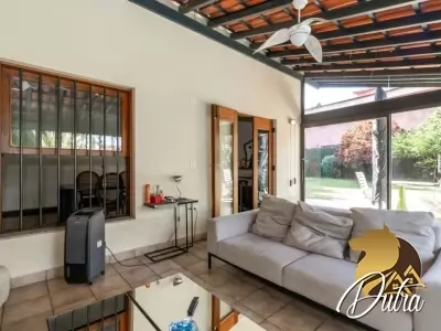 Padrão Jardim Panorama 410m² 04 Dormitórios 03 Suítes 3 Vagas