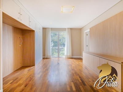 Irma Aguiar de Souza Higienópolis 468m² 04 Dormitórios 02 Suítes 4 Vagas