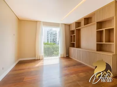 Irma Aguiar de Souza Higienópolis 468m² 04 Dormitórios 02 Suítes 4 Vagas