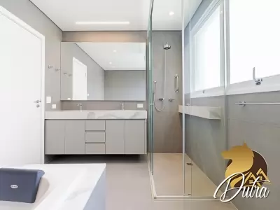 Irma Aguiar de Souza Higienópolis 468m² 04 Dormitórios 02 Suítes 4 Vagas