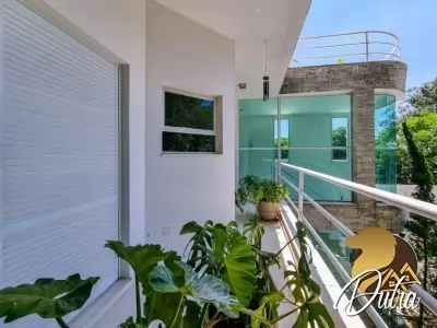 Padrão Cidade Jardim 870m² 04 Dormitórios 04 Suítes 6 Vagas