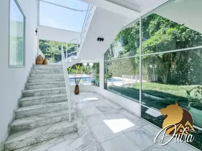 Padrão Cidade Jardim 870m² 04 Dormitórios 04 Suítes 6 Vagas